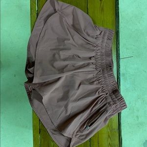 Lululemon tracker v 4 short